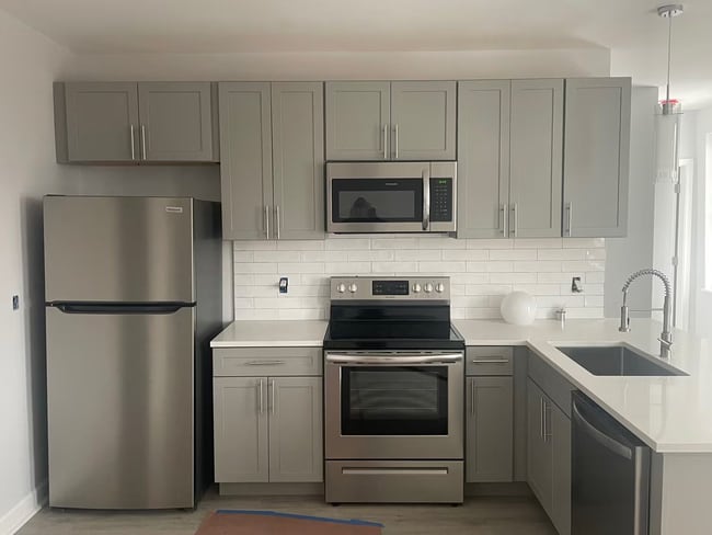 216 Findlay St in Cincinnati, OH - Foto de edificio - Building Photo