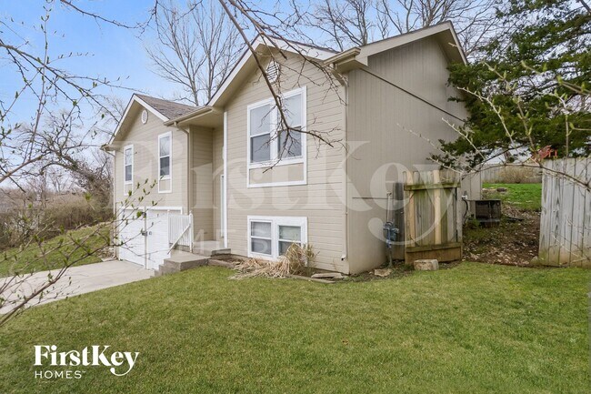 333 Woods Ave in Excelsior Springs, MO - Building Photo - Building Photo