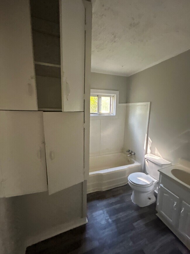 319 Woody Dr in Jackson, MS - Building Photo - Building Photo