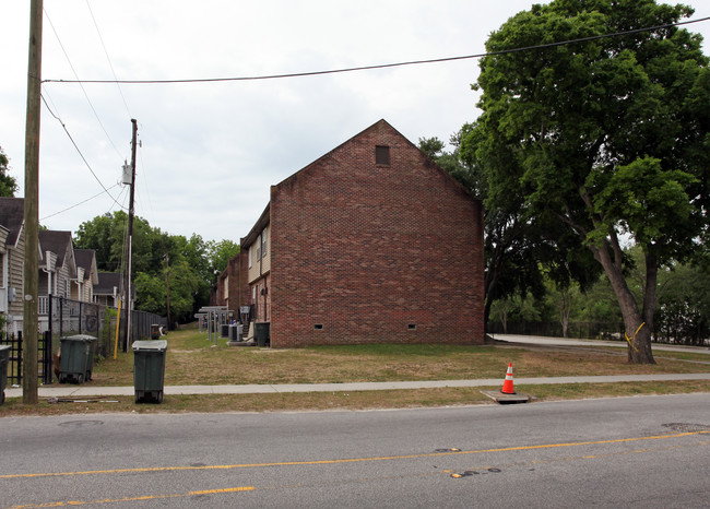 273 Huger St in Charleston, SC - Building Photo - Building Photo