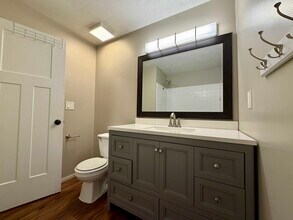 359 N 100 W in Centerville, UT - Building Photo - Building Photo