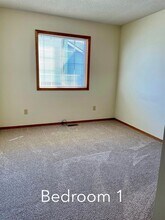720 Deerfield Cir in Valley Center, KS - Building Photo - Building Photo