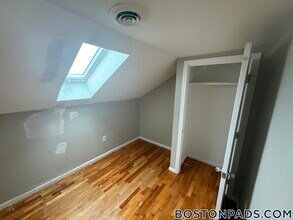 38 Forest St in Boston, MA - Building Photo - Building Photo