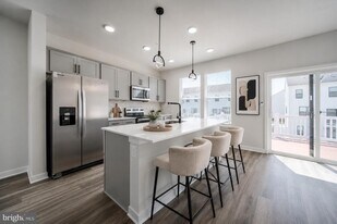 442 Whirl Ln in La Plata, MD - Building Photo