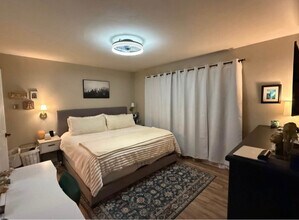 10112 Betts St NE in Albuquerque, NM - Building Photo - Building Photo