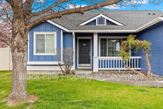 4341 E Arch Dr in Meridian, ID - Building Photo - Building Photo