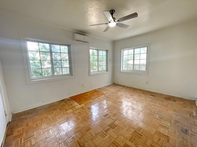 Lincoln Road Apartments in Miami Beach, FL - Building Photo - Building Photo