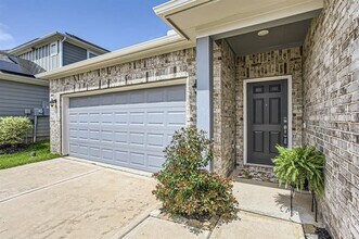 25617 Microstar Wy in Montgomery, TX - Building Photo - Building Photo