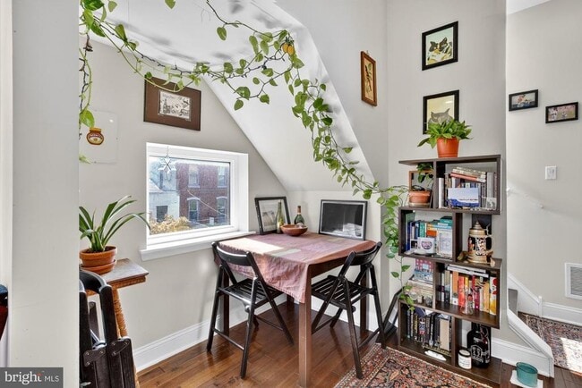 property at 2050 Frankford Ave