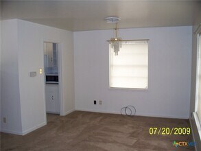 1323 Gardenia Ave in Killeen, TX - Building Photo - Building Photo