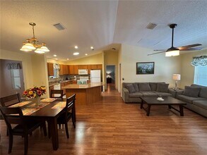 2524 English Ivy Cir in the Villages, FL - Building Photo - Building Photo