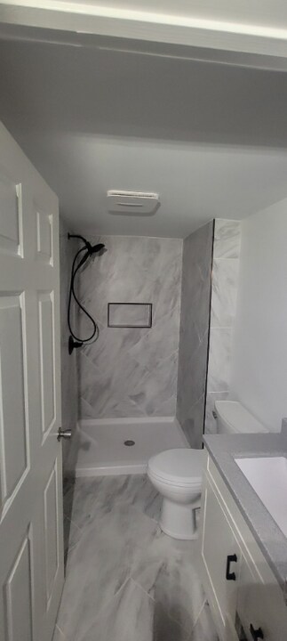 922 12th St, Unit 922 12th Street Apt 1 in Huntington, WV - Building Photo