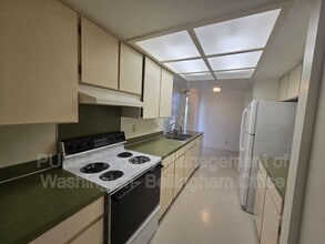 3366 Cherrywood Ave in Bellingham, WA - Building Photo - Building Photo