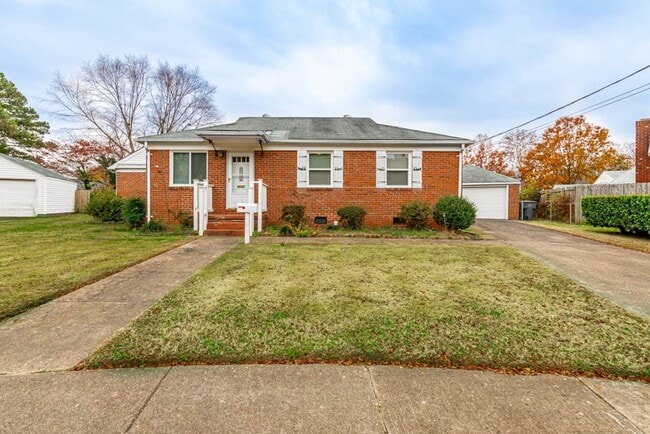 6238 Niagara Cir in Norfolk, VA - Foto de edificio - Building Photo