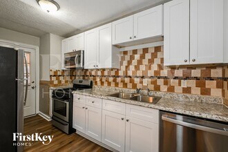 1506 Spender Dr in Norcross, GA - Foto de edificio - Building Photo