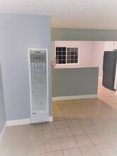 1050 Grand Ave in Sacramento, CA - Building Photo - Building Photo