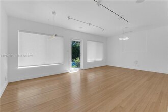 1296 NE 99th St in Miami Shores, FL - Building Photo - Building Photo