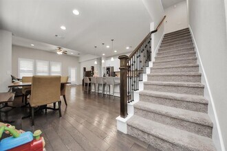 8919 RoseWood Grove Ln in Houston, TX - Building Photo - Building Photo
