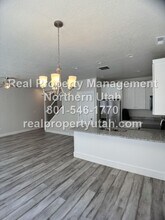 67 W 425 N in Morgan, UT - Foto de edificio - Building Photo