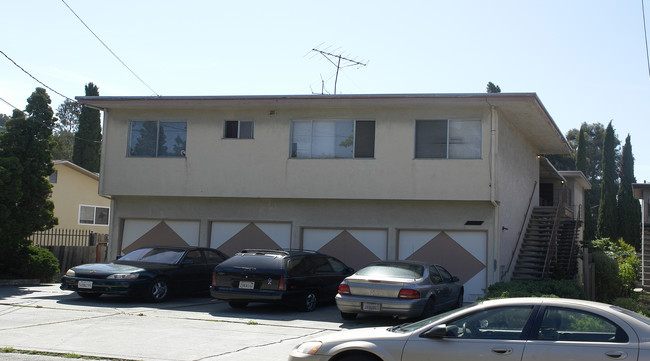 3416 66th Ave in Oakland, CA - Foto de edificio - Building Photo