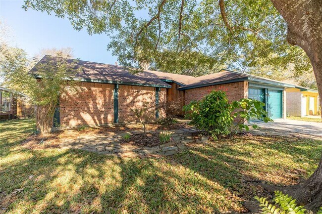 2823 Allyson Ln in Spring, TX - Building Photo - Building Photo