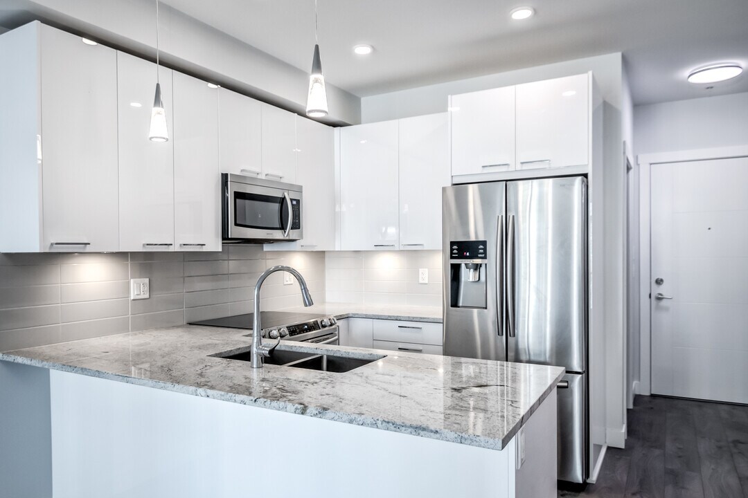 20696 Eastleigh Cres in Langley, BC - Building Photo
