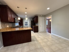 3 Alaska Ave in Bedford, MA - Building Photo - Building Photo