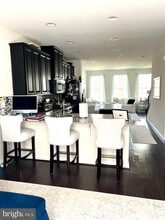 412 Haupt Square SE in Leesburg, VA - Building Photo - Building Photo
