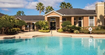 Lakes at North Port Apartments in North Port, FL - Building Photo - Building Photo