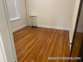1800 Commonwealth Ave in Boston, MA - Building Photo - Building Photo