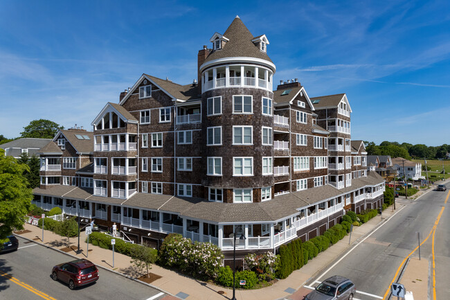 Bay View Condominiums in Jamestown, RI - Building Photo - Building Photo