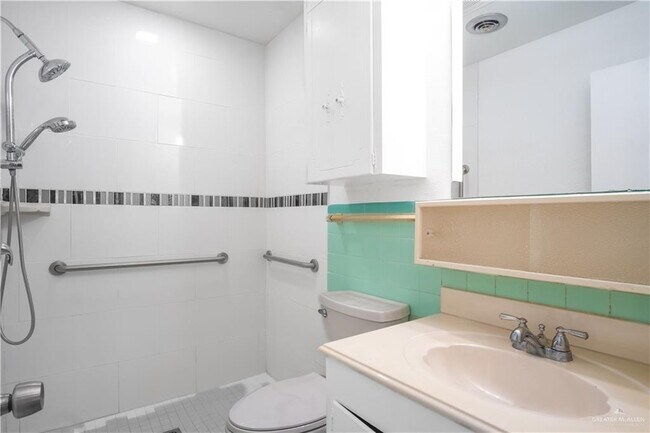 18 Cd Ave in McAllen, TX - Building Photo - Building Photo