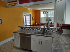 1427 Stovall St in Augusta, GA - Foto de edificio - Building Photo