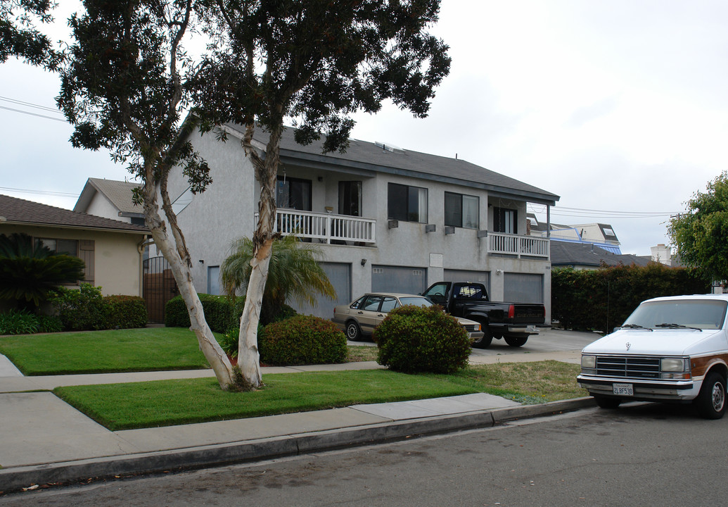 3826 Shasta St in San Diego, CA - Building Photo