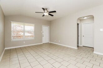 12114 Pearl Jubilee, Unit 243 in San Antonio, TX - Foto de edificio - Building Photo