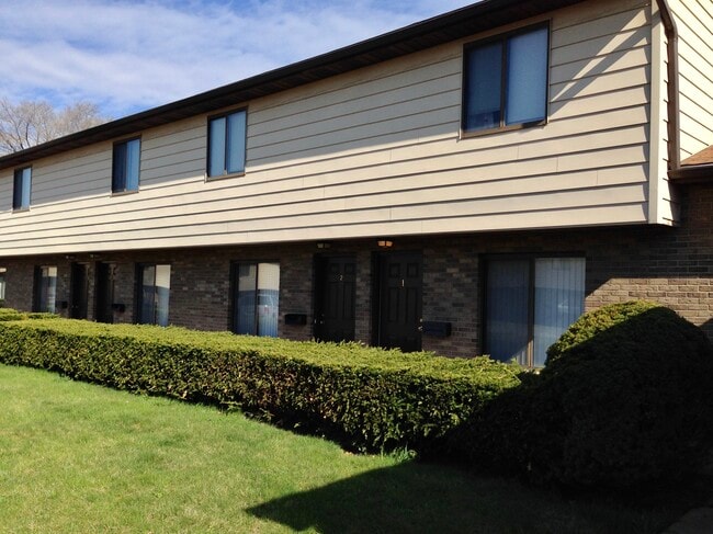 property at 9 Kattelville Rd