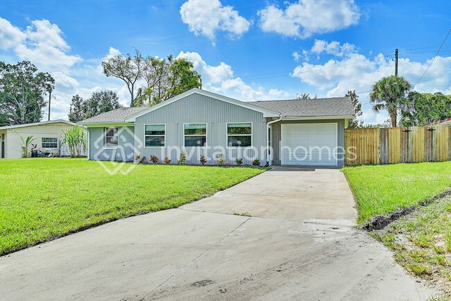 4202 Brittany Rd in Orlando, FL - Foto de edificio - Building Photo