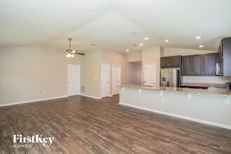 7605 Fanning Dr in Jacksonville, FL - Building Photo - Building Photo