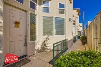 3967 Lamont St in San Diego, CA - Building Photo - Building Photo
