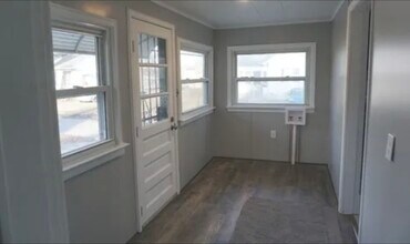 1701 Herbert Ave in Shively, KY - Building Photo - Building Photo