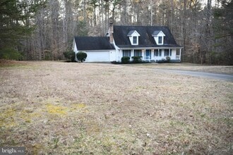 20503 Chestnut Ridge Dr in Leonardtown, MD - Building Photo - Building Photo