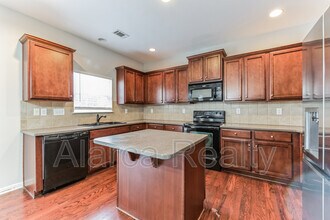 6516 Hermsley Rd in Charlotte, NC - Building Photo - Building Photo