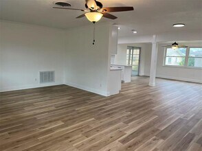 11093 54th Ave N in St. Petersburg, FL - Building Photo - Building Photo