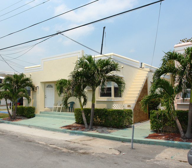 Marine Deck Apartments in Hollywood, FL - Foto de edificio - Building Photo