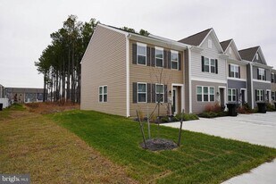 819 Mersey Ln in Salisbury, MD - Building Photo