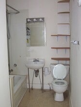 1421 W Hovey St in Springfield, MO - Building Photo - Building Photo