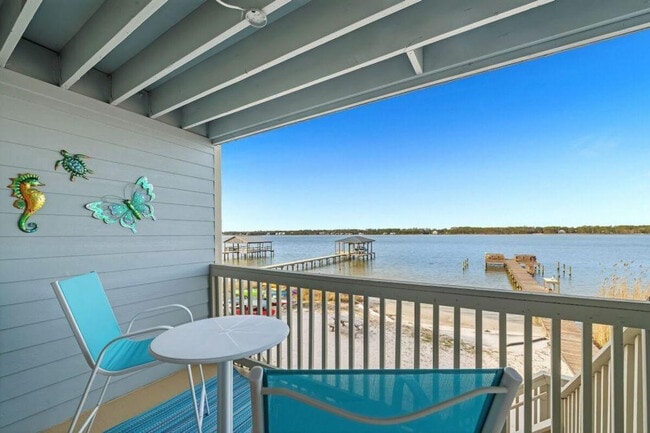 1988 W Beach Blvd in Gulf Shores, AL - Building Photo - Building Photo