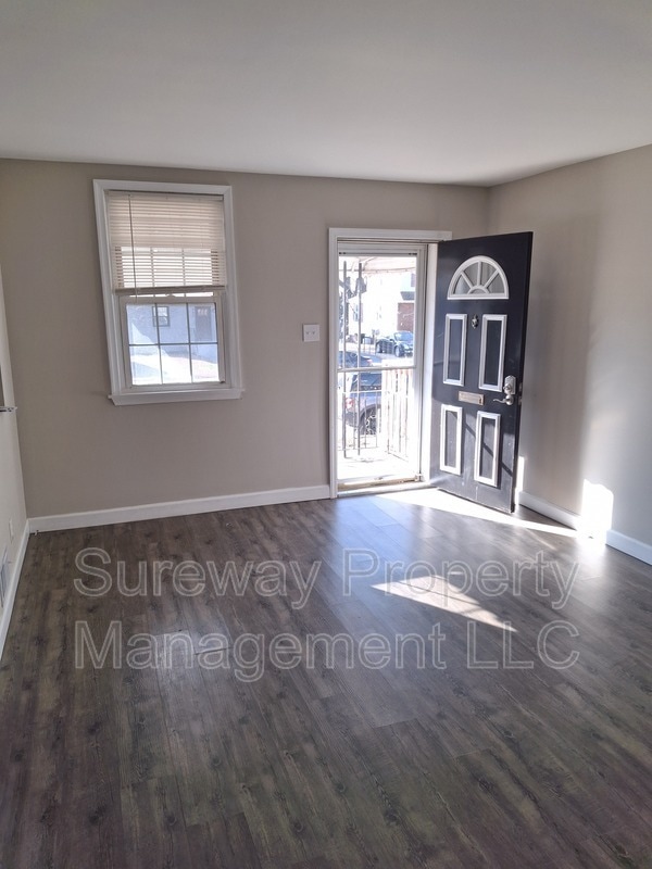 915 W Browning Rd in Bellmawr, NJ - Building Photo - Building Photo