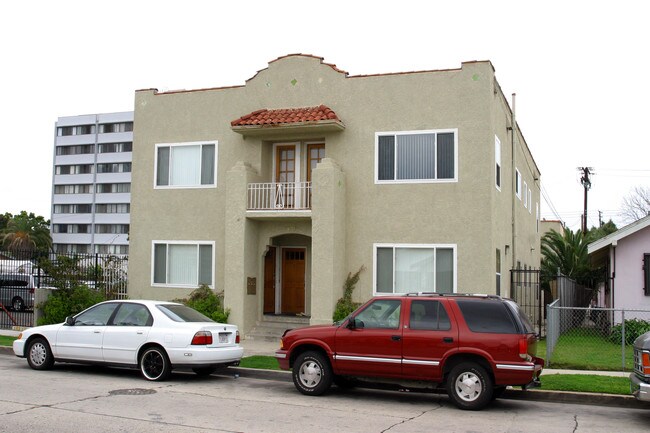 1410 Lemon Ave in Long Beach, CA - Building Photo - Building Photo