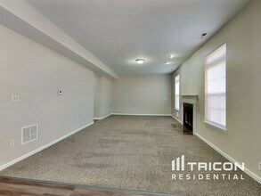 11440 Flatstick Ct in Indianapolis, IN - Foto de edificio - Building Photo